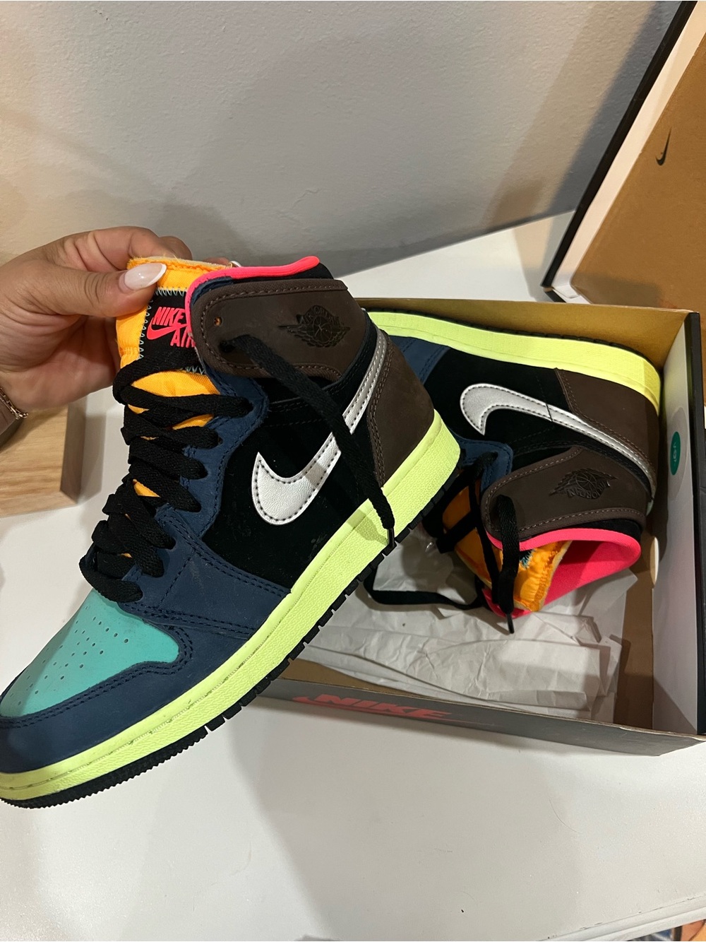Air Jordan Kids 1 Retro High OG 'Tokyo Bio Hack